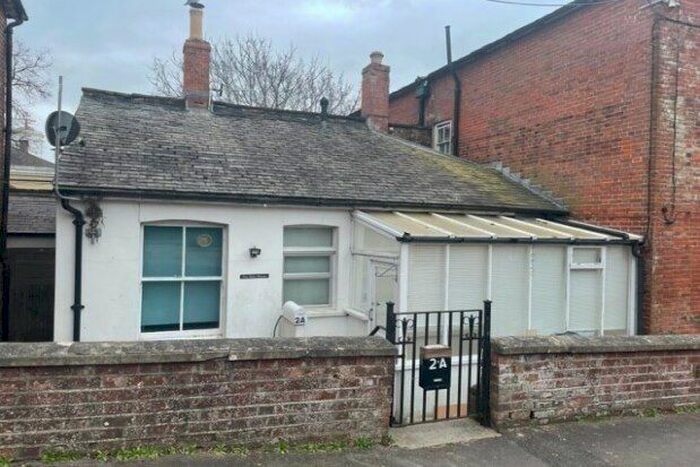 1 Bedroom Flat To Rent In The Patio House, Bridport, DT6