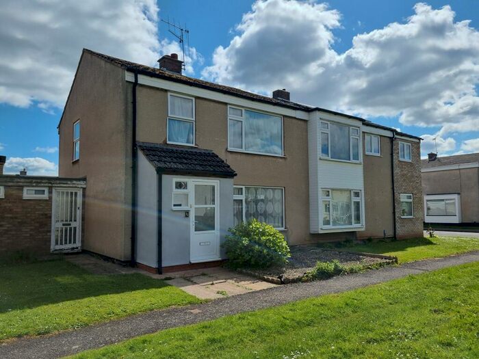 4 Bedroom Terraced House To Rent In Broadhaven Close, Sydenham, Leamington Spa, CV31