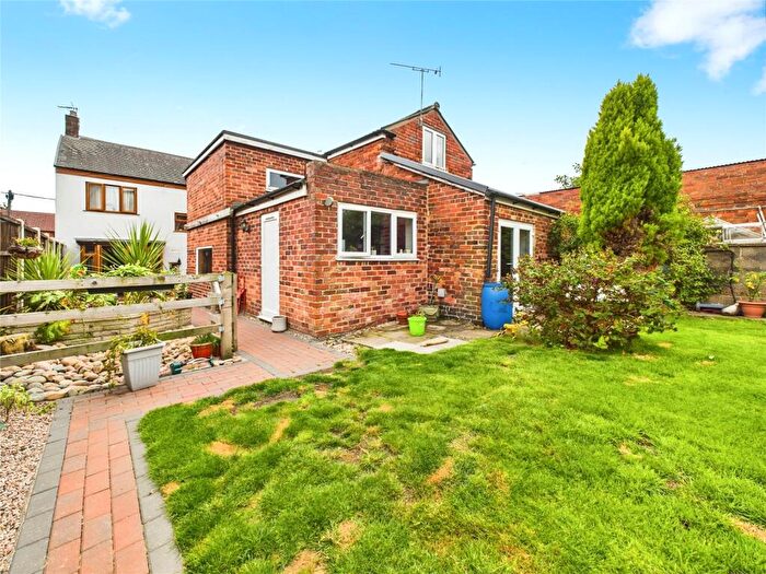 3 Bedroom End Of Terrace House For Sale In Mill Lane, Codnor, Ripley, Derbyshire, DE5