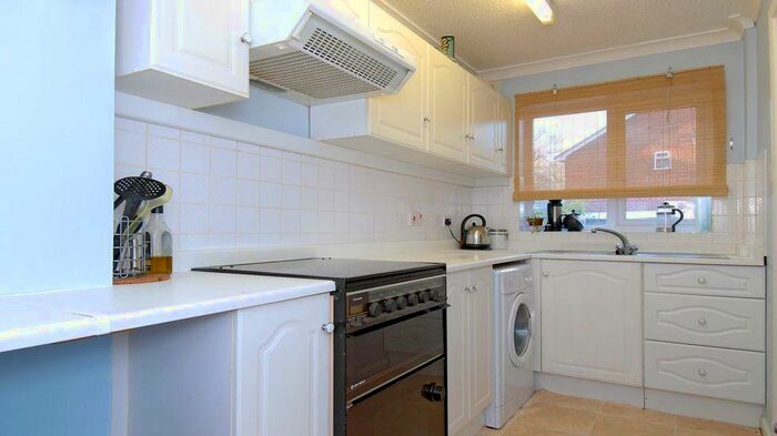 2 Bedroom Terraced House To Rent In Compass Field, RG27
