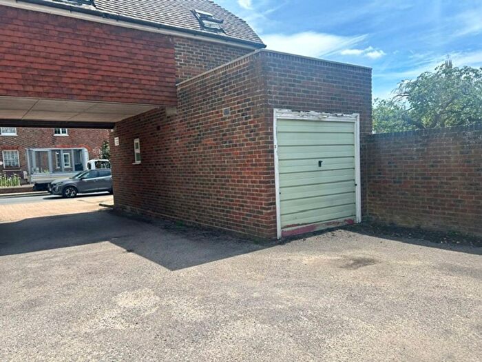 Property To Rent In Maidstone Road, Hadlow, TN11