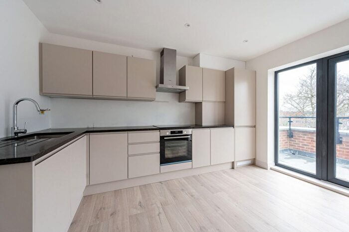 1 Bedroom Flat To Rent In More Close, Croydon, Purley, CR8