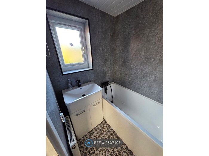 2 Bedroom End Terrace House To Rent In Hardy Avenue, South Shields, NE34