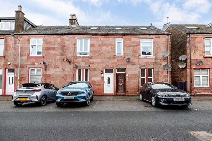 3 Bedroom Maisonette To Rent In Middleton Street, Alexandria, Dunbartonshire, G83