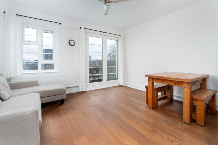 1 Bedroom Apartment To Rent In Clarence Way, London, NW1