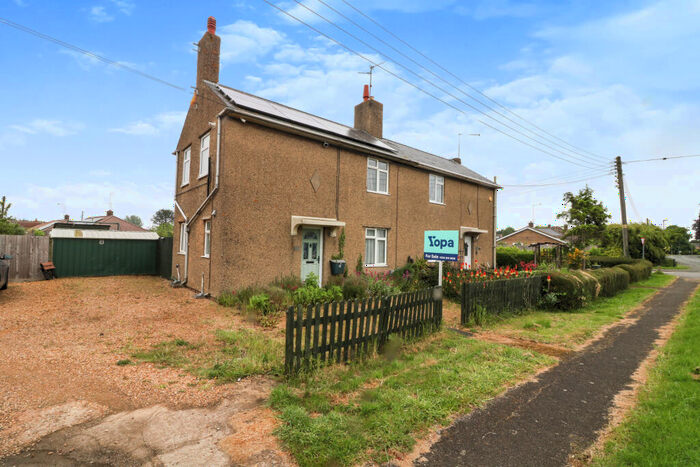 3 Bedroom Semi-Detached House For Sale In High Street, Maxey, PE6