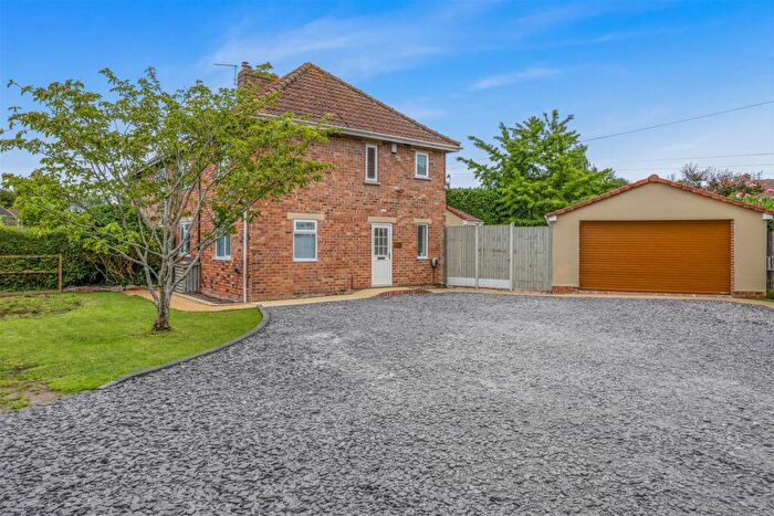 4 Bedroom Semi-Detached House For Sale In Cherry Gardens, Bitton, BS30
