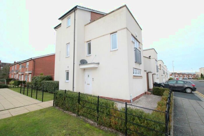 3 Bedroom Detached House To Rent In Watkin Road, Leicester, LE2