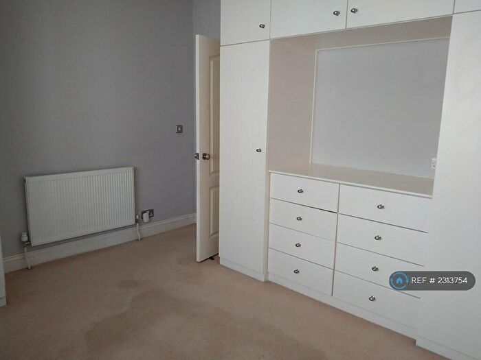2 Bedroom Bungalow To Rent In Seaforth Gardens, Epsom, KT19