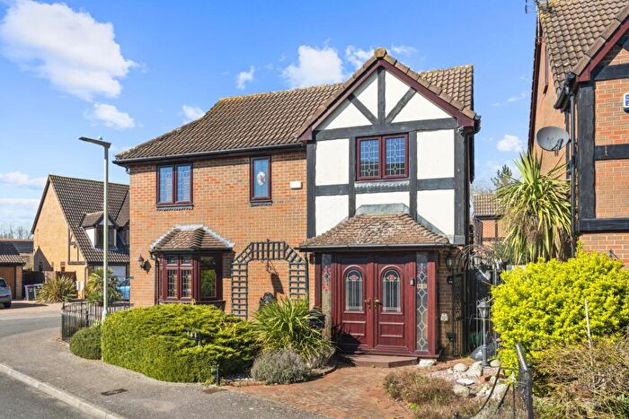 3 Bedroom Detached House For Sale In Chequers, Bishop's Stortford, Hertfordshire, CM23