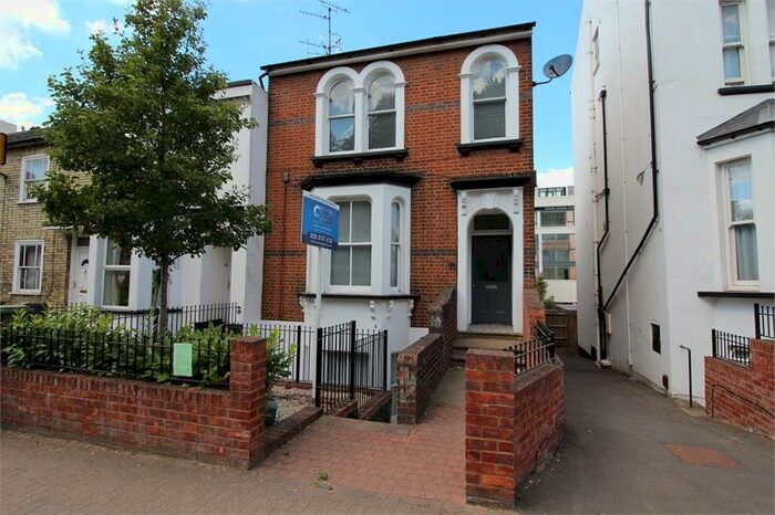 2 Bedroom Apartment To Rent In Alma Road, St Albans, Hertfordshire, AL1