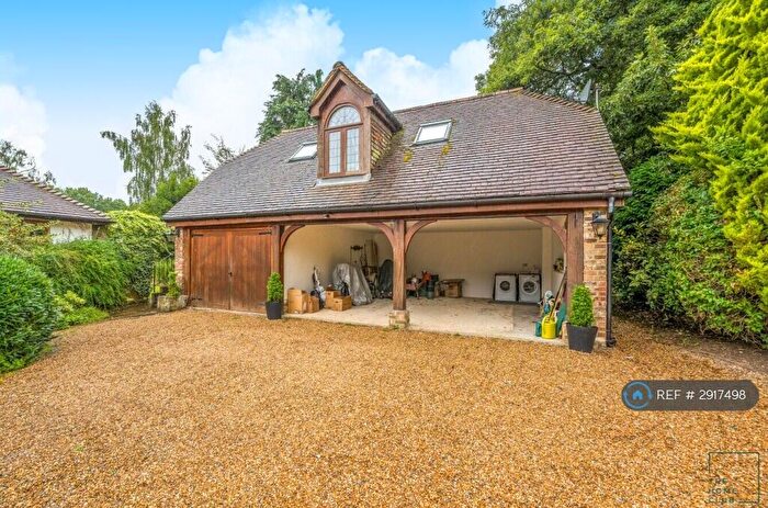 Studio To Rent In Wonersh Park, Guildford, GU5