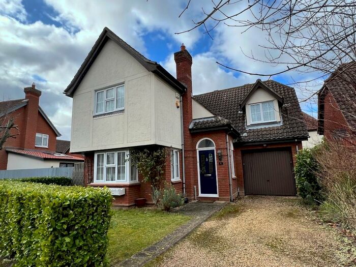 4 Bedroom Detached House To Rent In Tawny Crescent, Huntingdon, Cambridgeshire, PE29