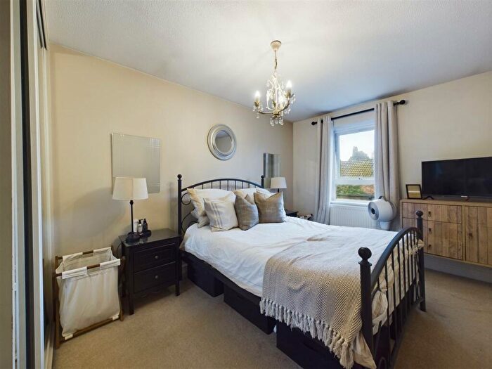 3 Bedroom Terraced House For Sale In Coalport Way, Tilehurst, Reading, RG30