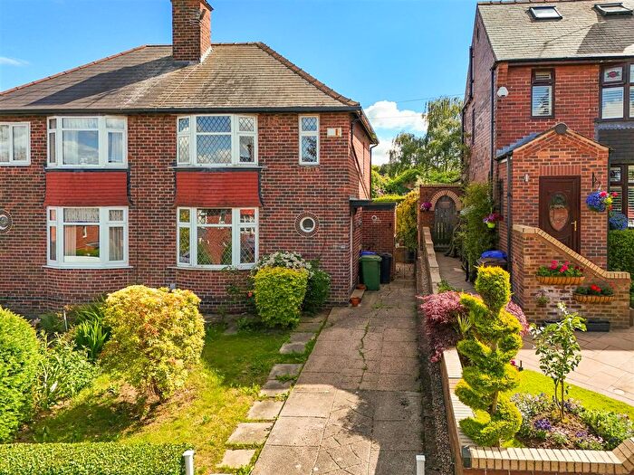 3 Bedroom Semi-Detached House For Sale In Hollythorpe Road, Norton Lees, Sheffield, S8