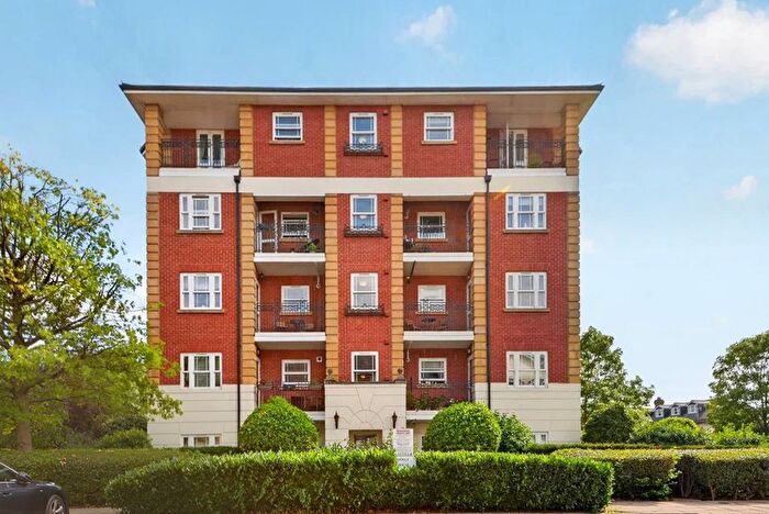 4 Bedroom Flat For Sale In Trinity Church Road, Barnes, SW13