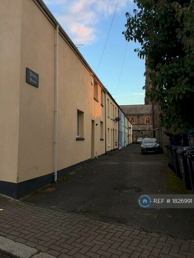 2 Bedroom Terraced House To Rent In Trinity House, Barnstaple, EX32