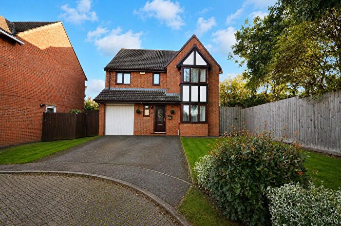 4 Bedroom Detached House For Sale In Andrews Way, Raunds, Northamptonshire, NN9