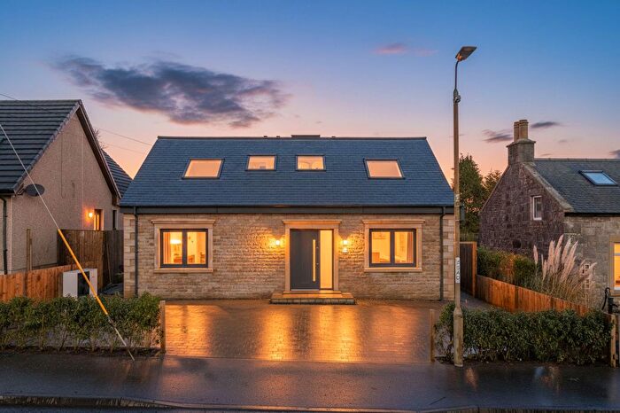 4 Bedroom Property For Sale In Main Street, Westfield, EH48