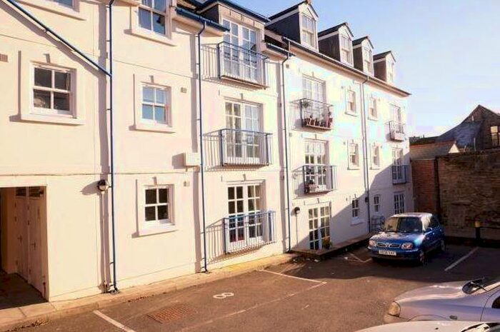 2 Bedroom Ground Flat To Rent In Town Centre, Liskeard, PL14