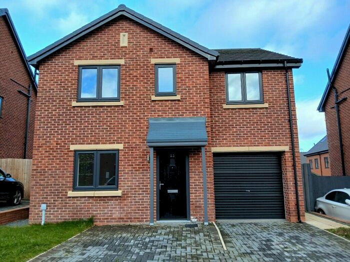 4 Bedroom Detached House To Rent In Castle Field, DH7