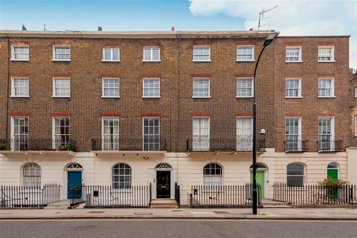 2 Bedroom Flat To Rent In Conway Street, London, W1T