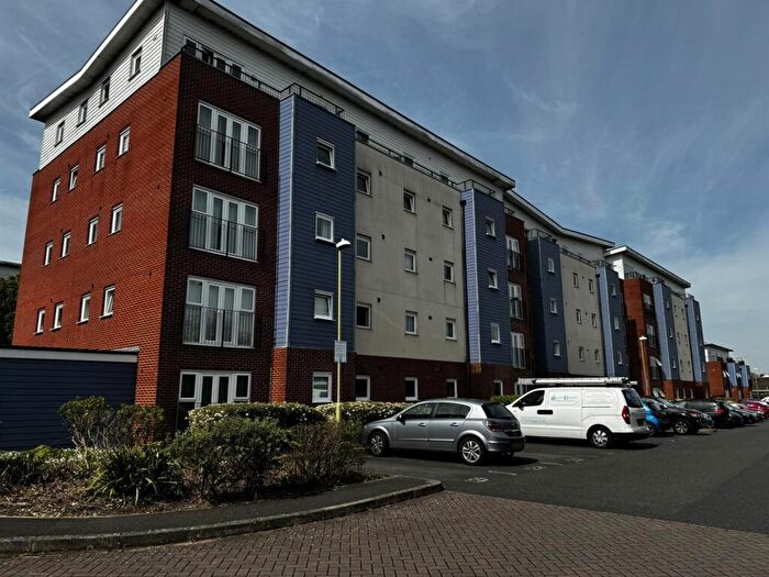 1 Bedroom Flat To Rent In Alexander Square, Eastleigh, SO50