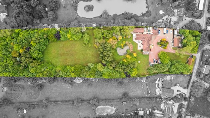 4 Bedroom Detached Bungalow For Sale In Summer Gates Lane, Bratoft, Skegness, PE24