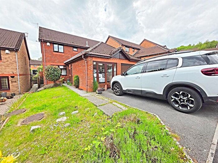 3 Bedroom Semi-detached House For Sale In Ynys Hir, Coed-Y-Cwm, Pontypridd, CF37