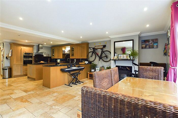 5 Bedroom Detached House For Sale In Wigmore Lane, Theale, Reading, Berkshire, RG7