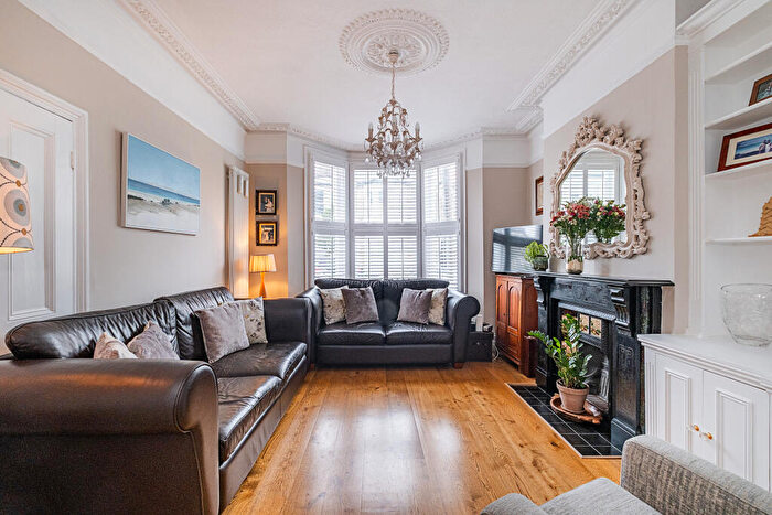 5 Bedroom House For Sale In Marmion Road, London, SW11