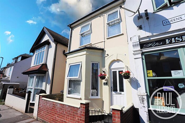 3 Bedroom Semi-Detached House For Sale In Queens Road, Lowestoft, NR32