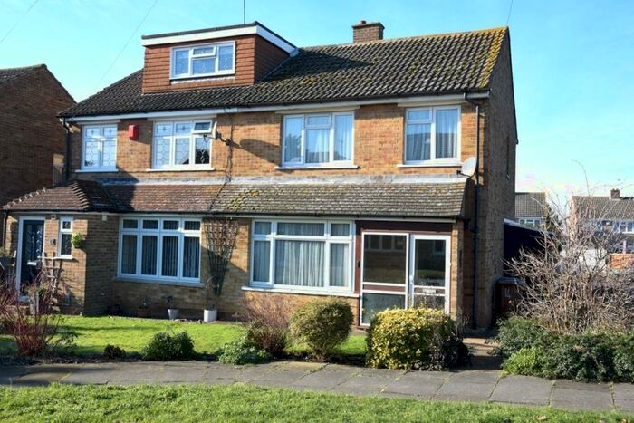 3 Bedroom Semi-Detached House To Rent In Eskdale Close, Dartford, Kent, DA2