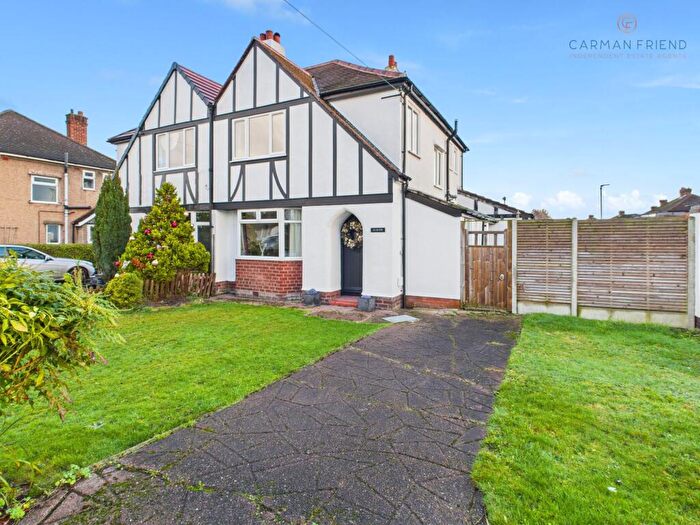 3 Bedroom Semi Detached House For Sale In Caughall Road, Upton, CH2