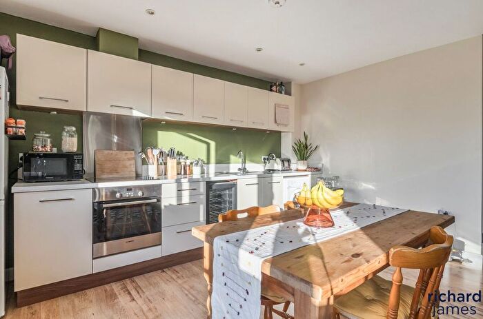 1 Bedroom Flat For Sale In Fire Fly Avenue, Swindon, SN2