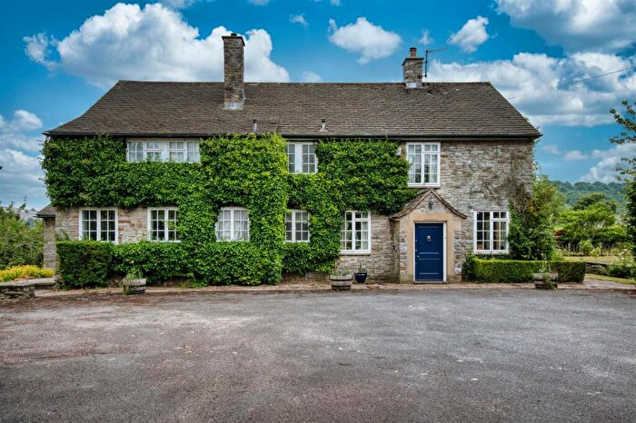 5 Bedroom Detached House For Sale In Folds Head, Calver, Hope Valley, S32
