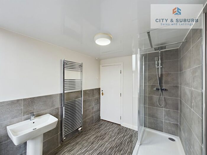 5 Bedroom Terraced House To Rent In Helmsley Road, Newcastle Upon Tyne, NE2