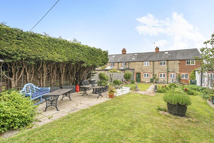 4 Bedroom End Of Terrace House For Sale In Baulking, Faringdon, Oxfordshire, SN7