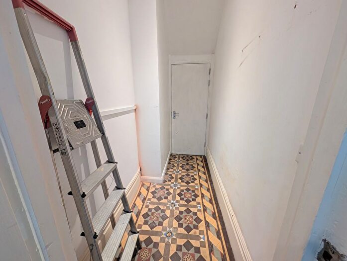 1 Bedroom Flat To Rent In London Road, Kettering, NN16