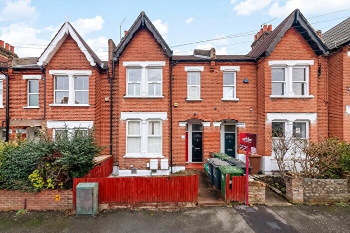 2 Bedroom Maisonette For Sale In Como Road, Forest Hill, London, SE23