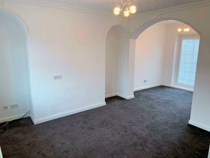 3 Bedroom Semi-Detached House To Rent In Twentieth Avenue, Blyth, NE24