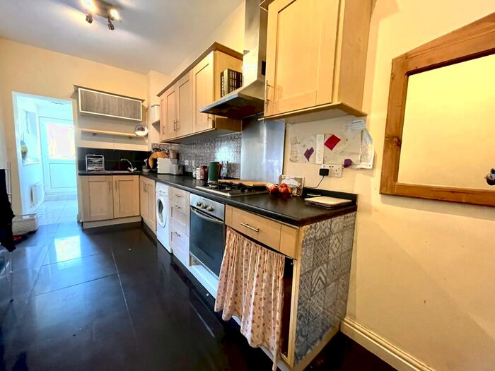 3 Bedroom House To Rent In Bishopton Road, Smethwick, B67