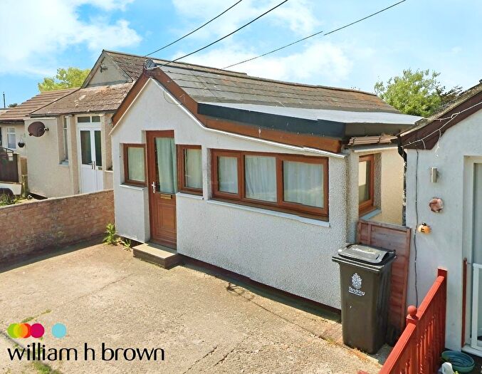2 Bedroom Bungalow To Rent In Lake Way, Jaywick, Clacton-On-Sea, CO15