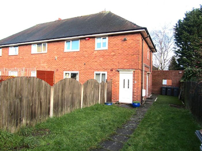 2 Bedroom Flat To Rent In Darleydale Avenue, Birmingham, B44