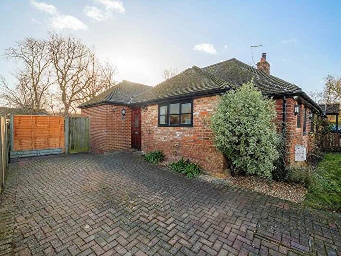 3 Bedroom Bungalow To Rent In Dargate Road, Yorkletts, CT5
