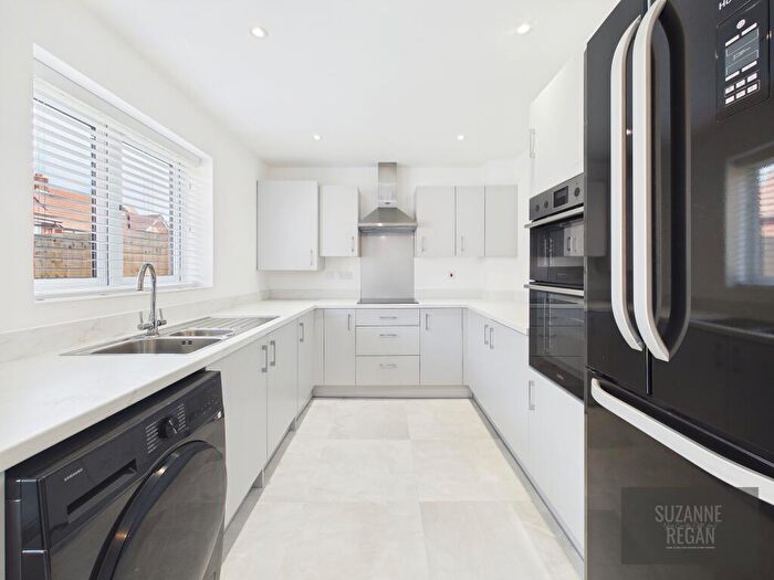 3 Bedroom Semi-Detached House For Sale In Hollyberry Way, Eastern Green, Coventry, CV5