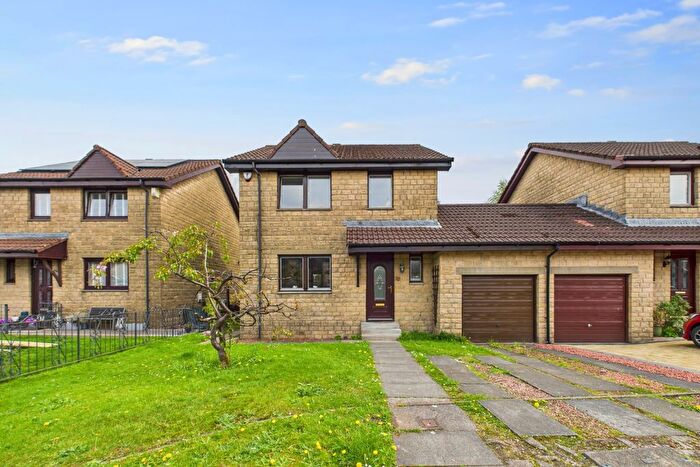 3 Bedroom Detached House For Sale In Bramble Hedge Path, Alexandria, Jamestown, G83