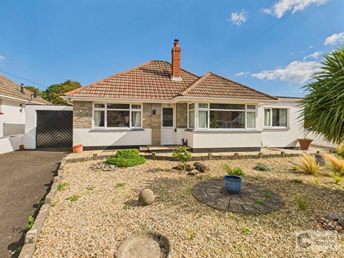 3 Bedroom Bungalow For Sale In Andor Avenue, Kingsteignton, TQ12