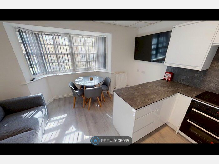 5 Bedroom Flat To Rent In Whitson Street, Bristol, BS1