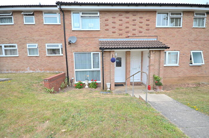 1 Bedroom Maisonette To Rent In Clavell Close, Parkwood, ME8